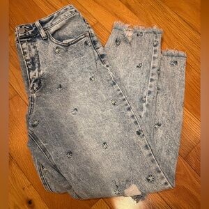 Material Girl Embroidered Daisy Crop Jeans